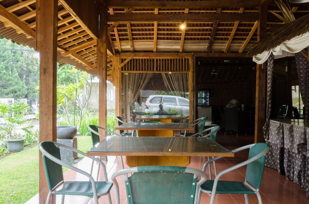 Hotel Lotus Bandung Ngoại thất bức ảnh