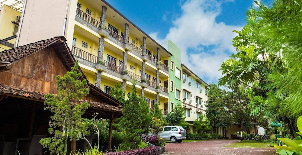Hotel Lotus Bandung Ngoại thất bức ảnh