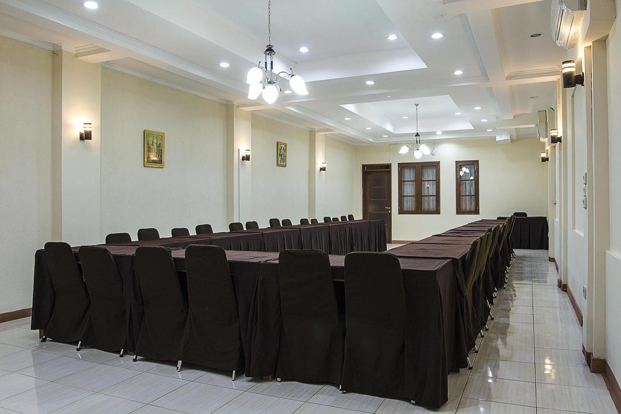Hotel Lotus Bandung Ngoại thất bức ảnh